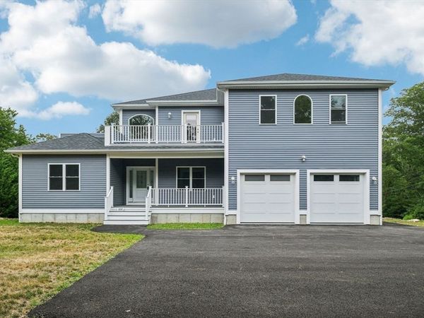 920 Drift Road, Westport, MA 02790