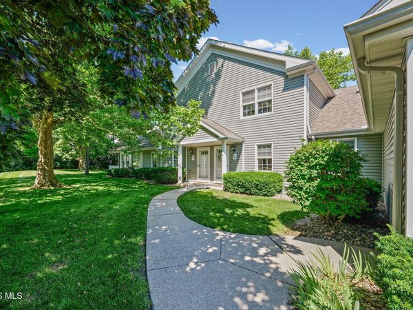 5 Olde Orchard Drive , Perrysburg, OH 43551