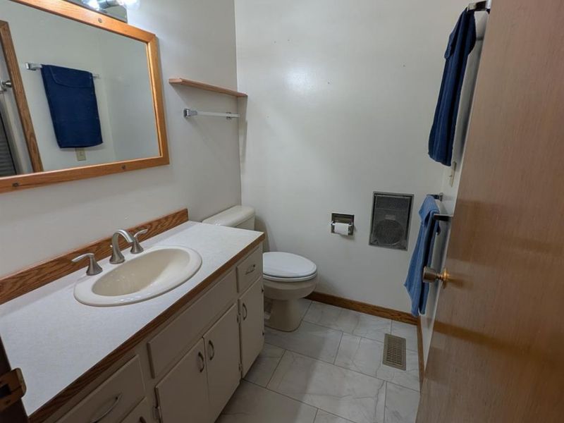864 E County Road 40, Tiffin, OH 44883 Photo 11