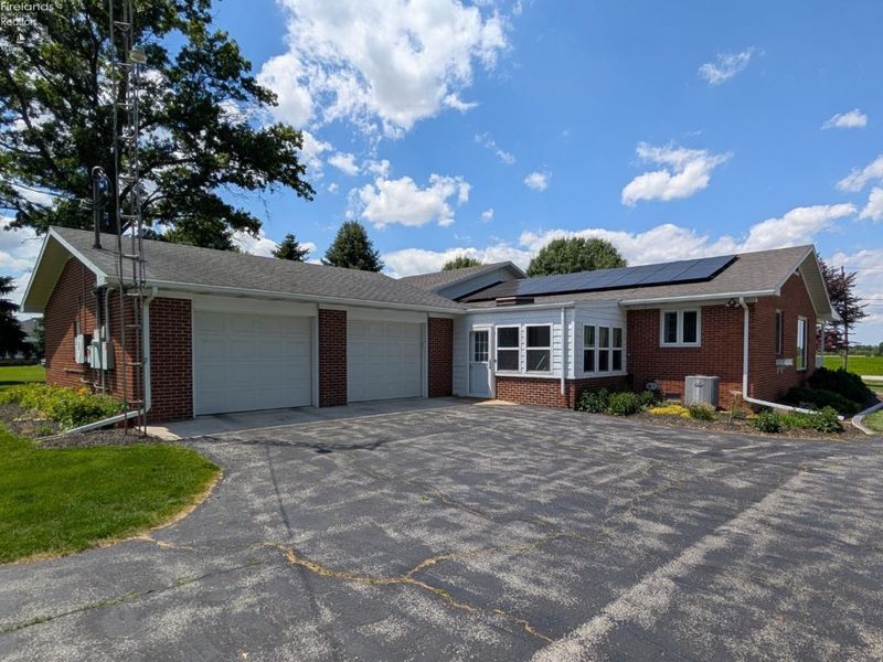 864 E County Road 40, Tiffin, OH 44883 Photo 18