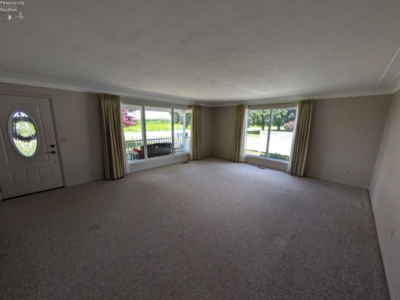 864 E County Road 40, Tiffin, OH 44883 Photo 6