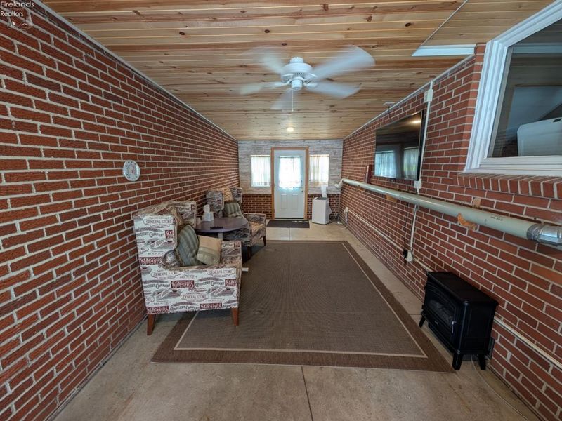 864 E County Road 40, Tiffin, OH 44883 Photo 8