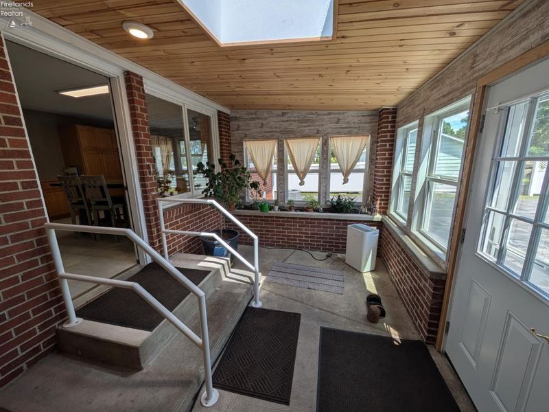 864 E County Road 40, Tiffin, OH 44883 Photo 9