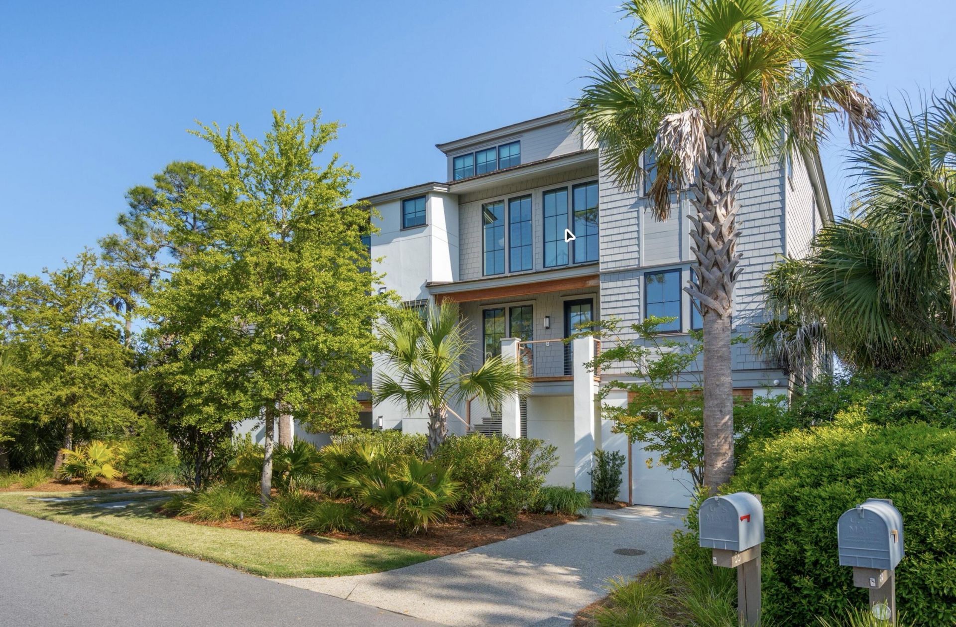 65 Falcon Point Road Photo 1