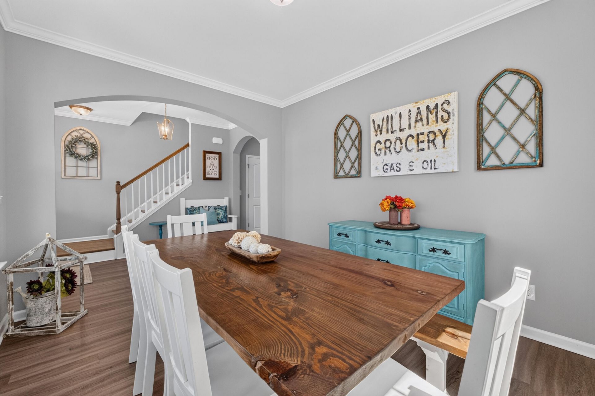 108 Rouen Lane Photo 4
