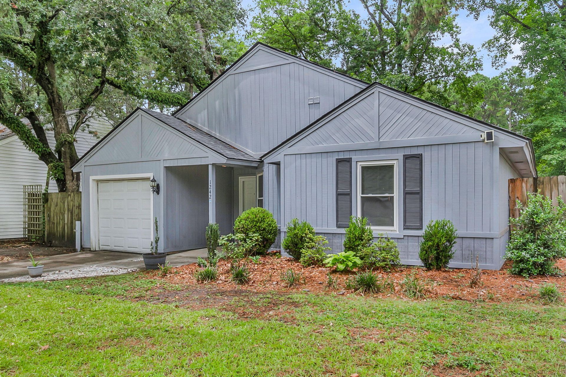 1242 Maryland Drive Photo 29