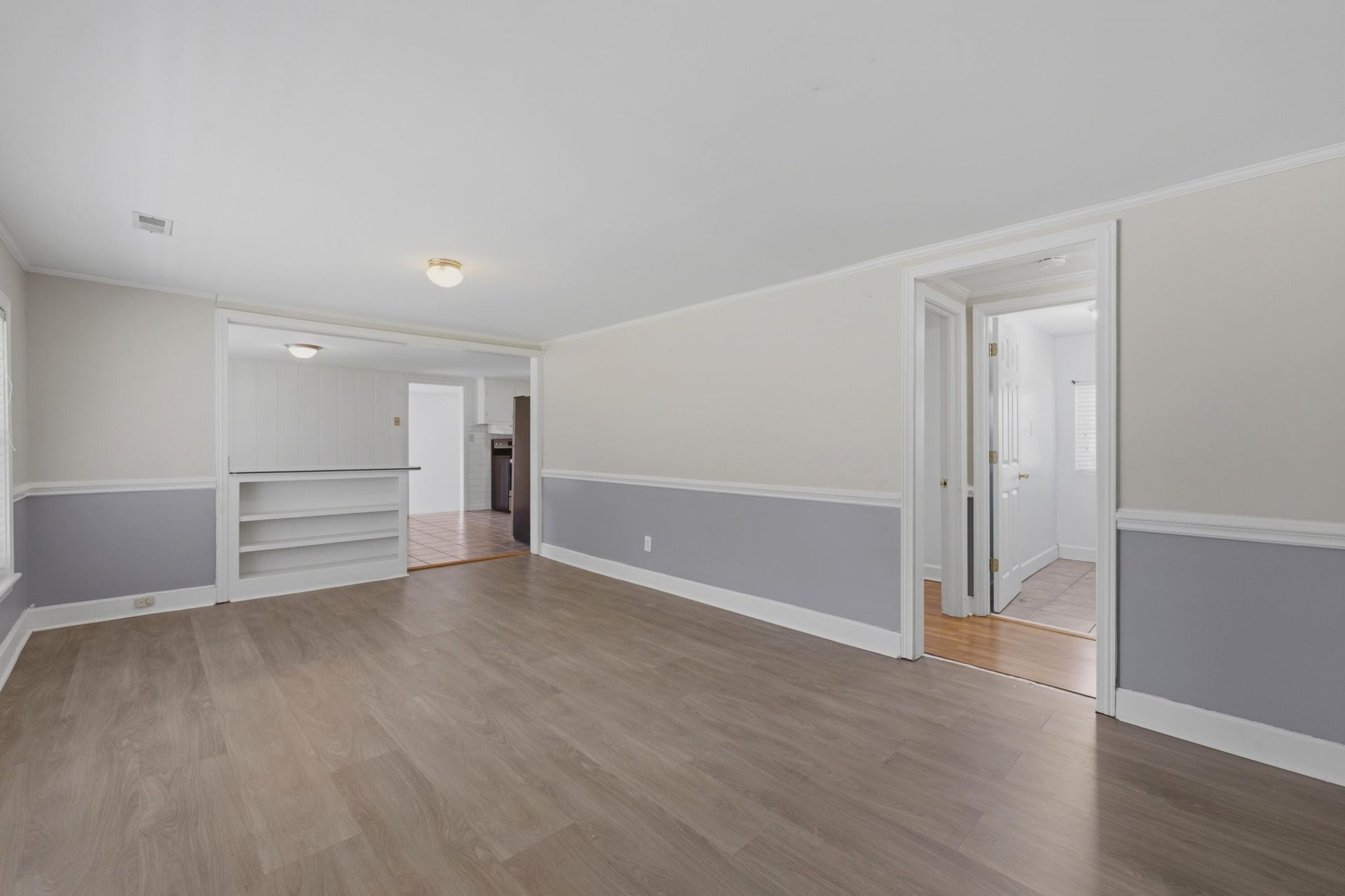 1469 Wren Road Photo 11