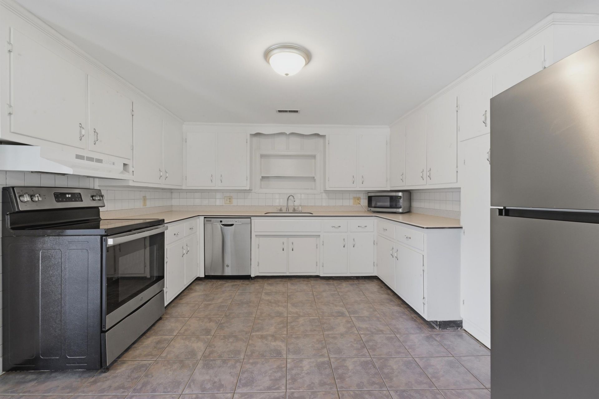 1469 Wren Road Photo 13