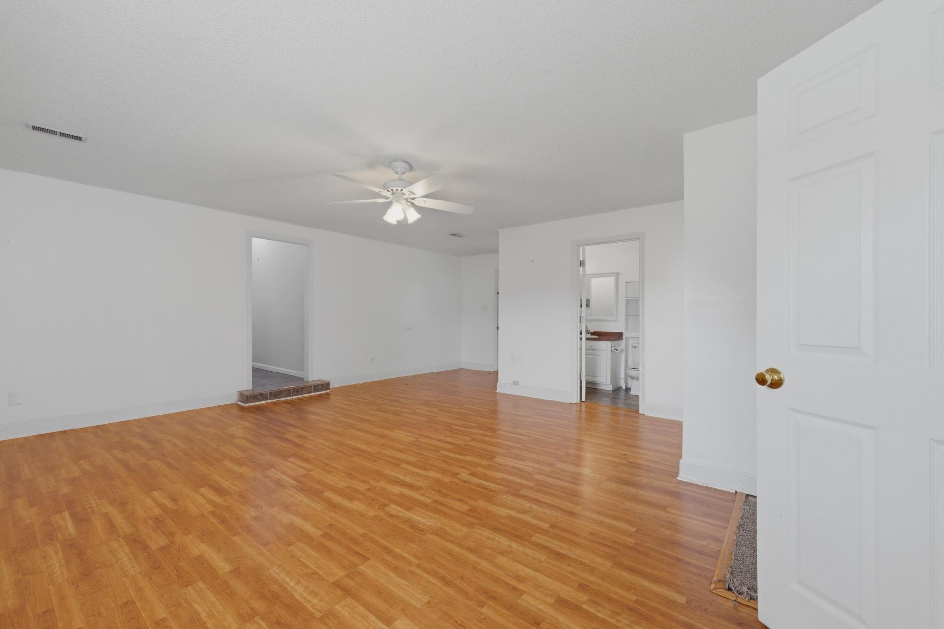 1469 Wren Road Photo 20