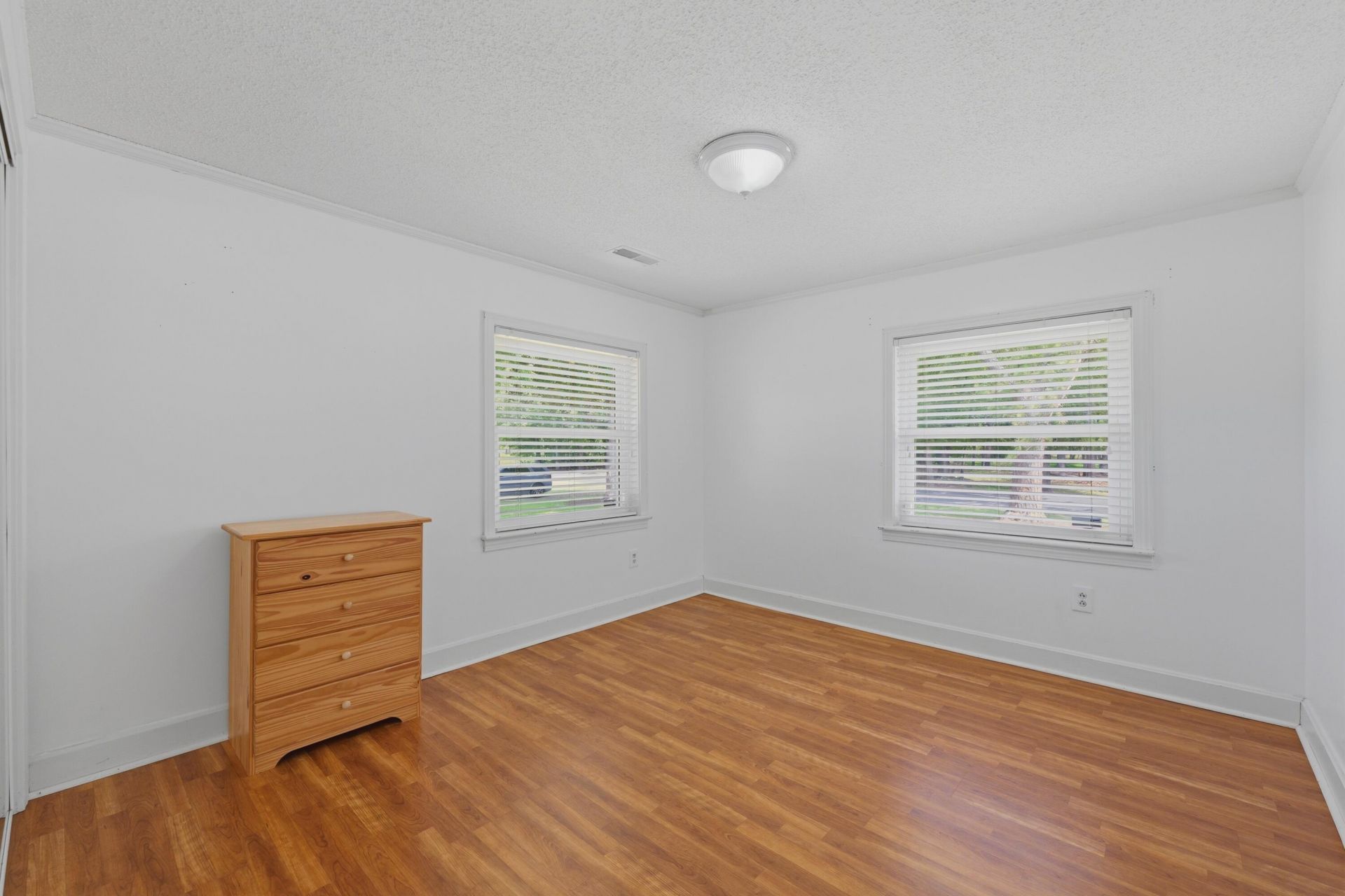 1469 Wren Road Photo 22