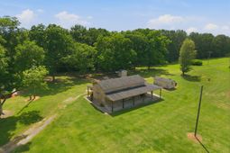 1469 Wren Road photo 4