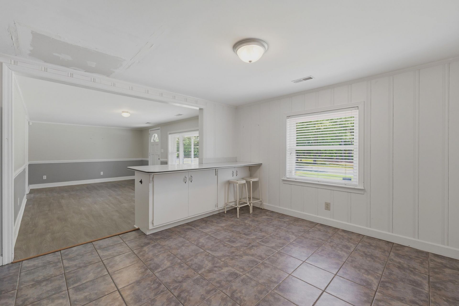 1469 Wren Road Photo 11