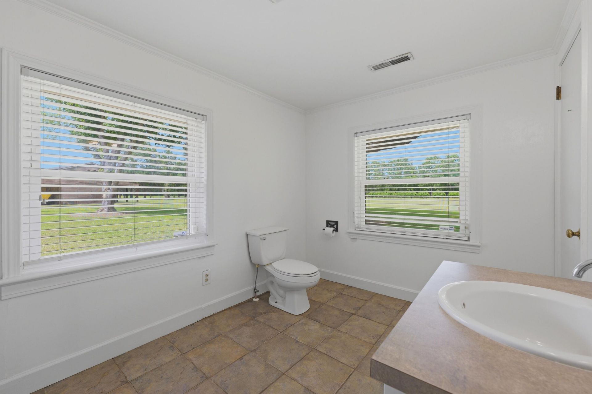 1469 Wren Road Photo 27
