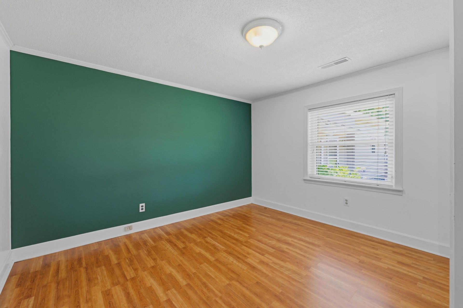 1469 Wren Road Photo 28