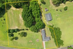1469 Wren Road photo 4