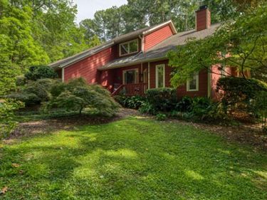 818 Lake Forest Drive, Raleigh, NC 27615