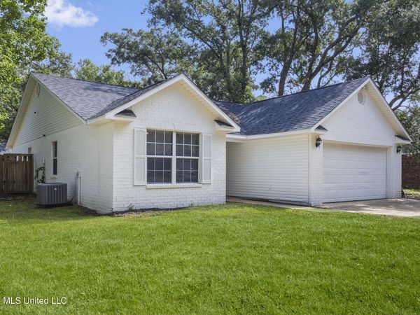 8820 Mermaid Avenue, Ocean Springs, MS 39564
