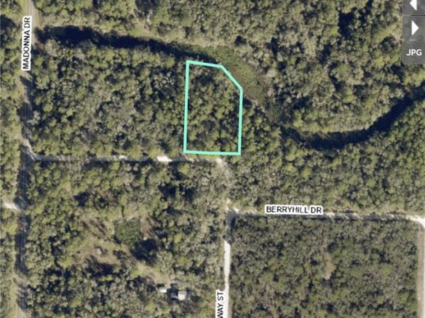 7176 Norway ST , WEBSTER, FL 33597