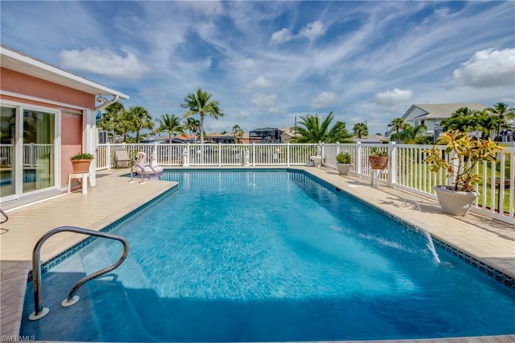 2105 SW 53rd Ter, Cape Coral, FL 33914 Photo