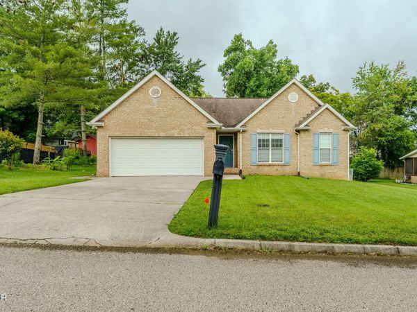7213 Emerald Heath Road, Powell, TN 37849