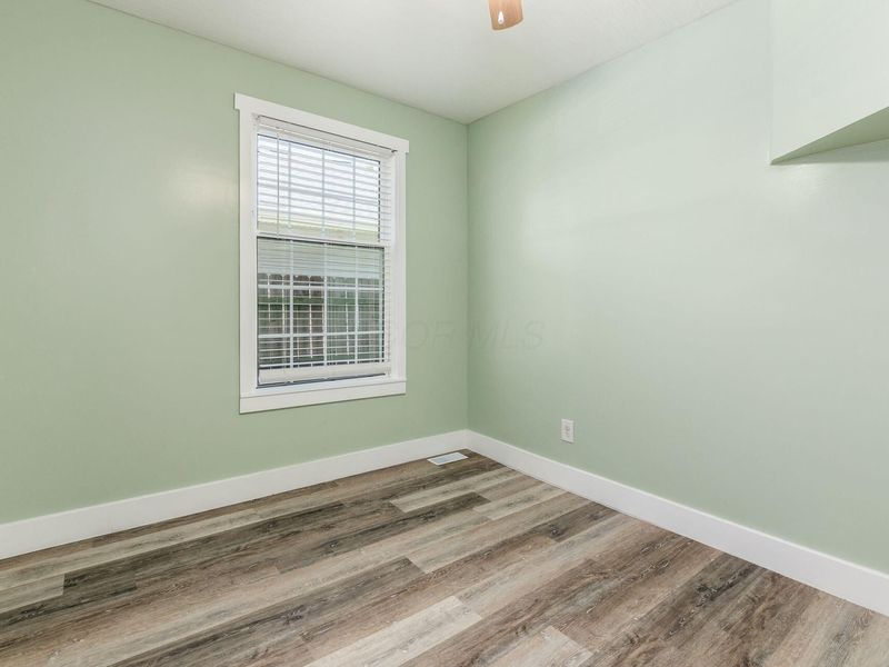 2051 Briarwood Avenue, Columbus, OH 43211 Photo 16