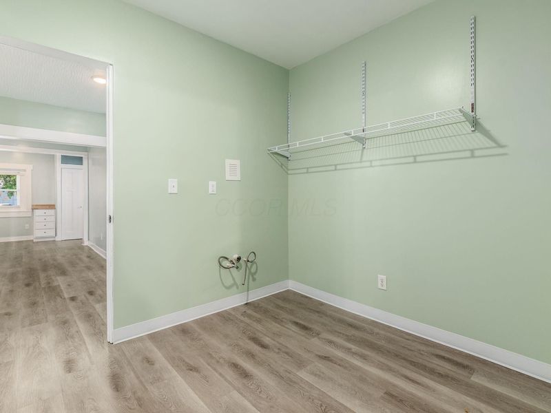 2051 Briarwood Avenue, Columbus, OH 43211 Photo 21