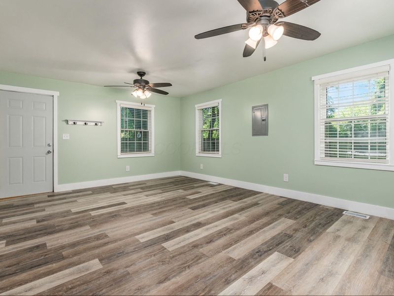 2051 Briarwood Avenue, Columbus, OH 43211 Photo 25