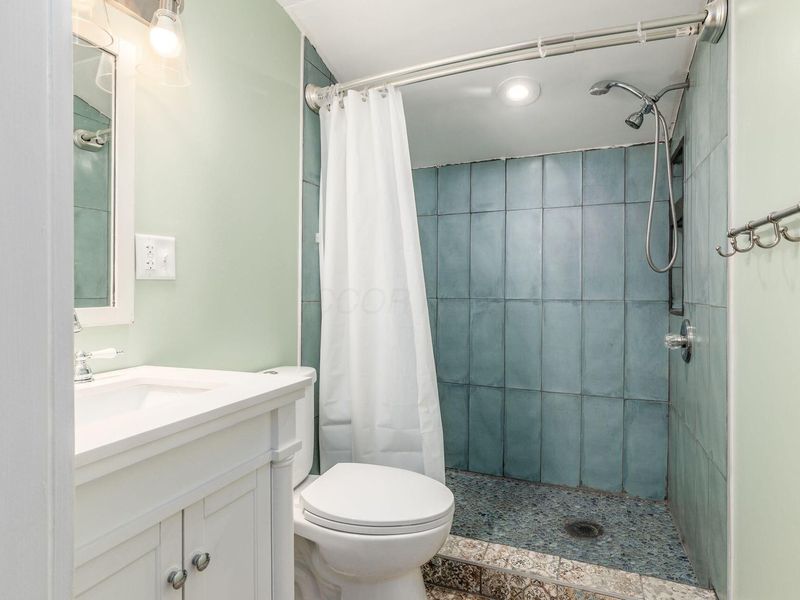 2051 Briarwood Avenue, Columbus, OH 43211 Photo 29