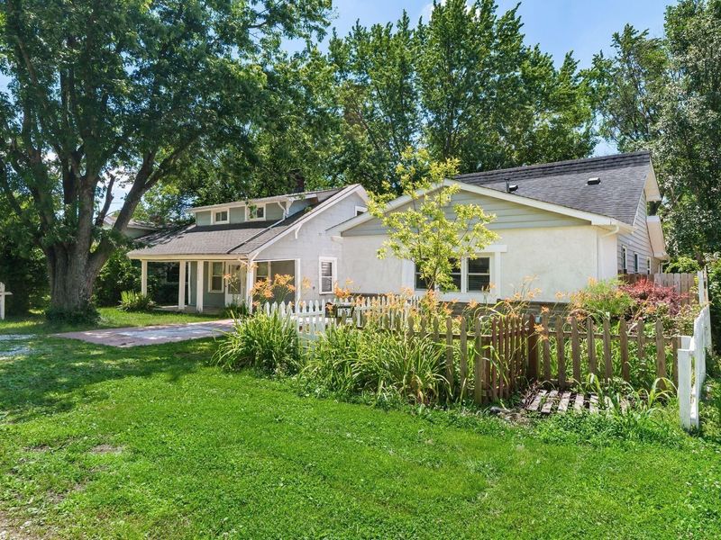 2051 Briarwood Avenue, Columbus, OH 43211 Photo 3
