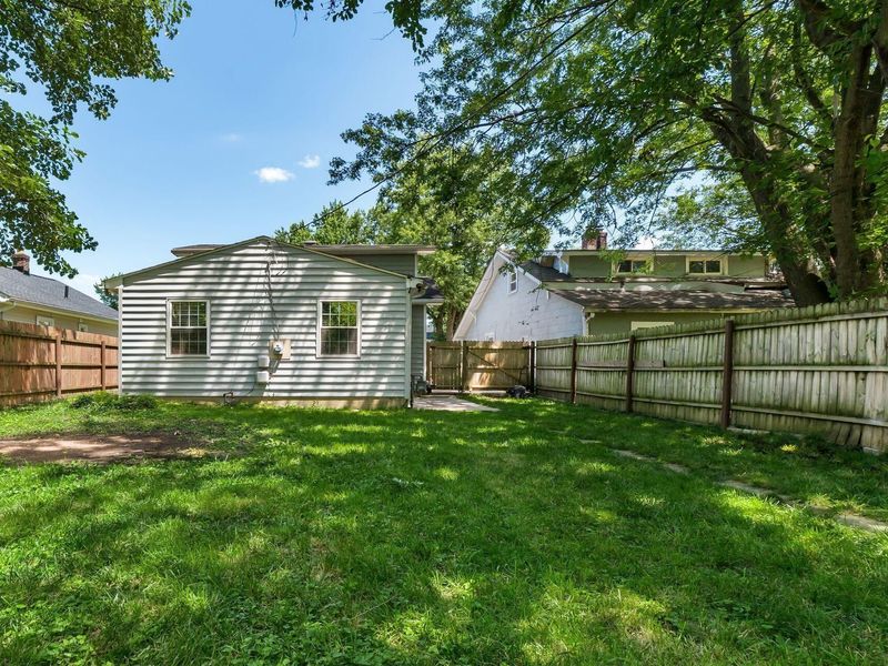 2051 Briarwood Avenue, Columbus, OH 43211 Photo 36