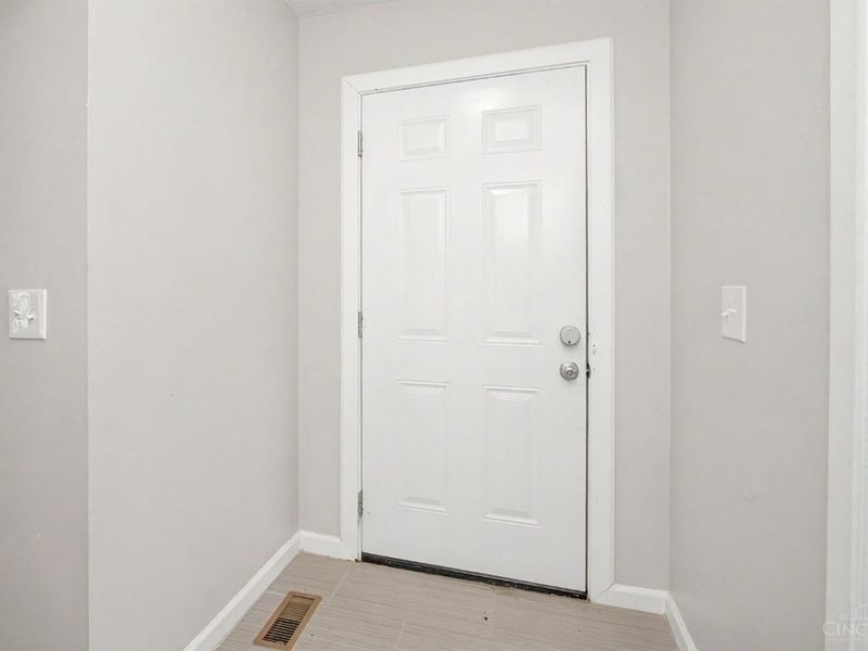 6728 Pecos Drive, Newtown, OH 45244 Photo 7