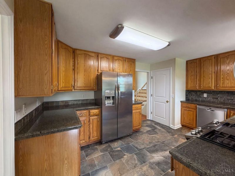 10489 Cinderella Drive, Montgomery, OH 45242 Photo 2