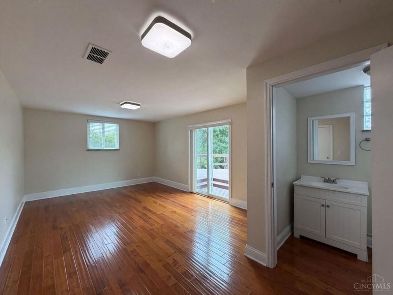 10489 Cinderella Drive, Montgomery, OH 45242 Photo 4