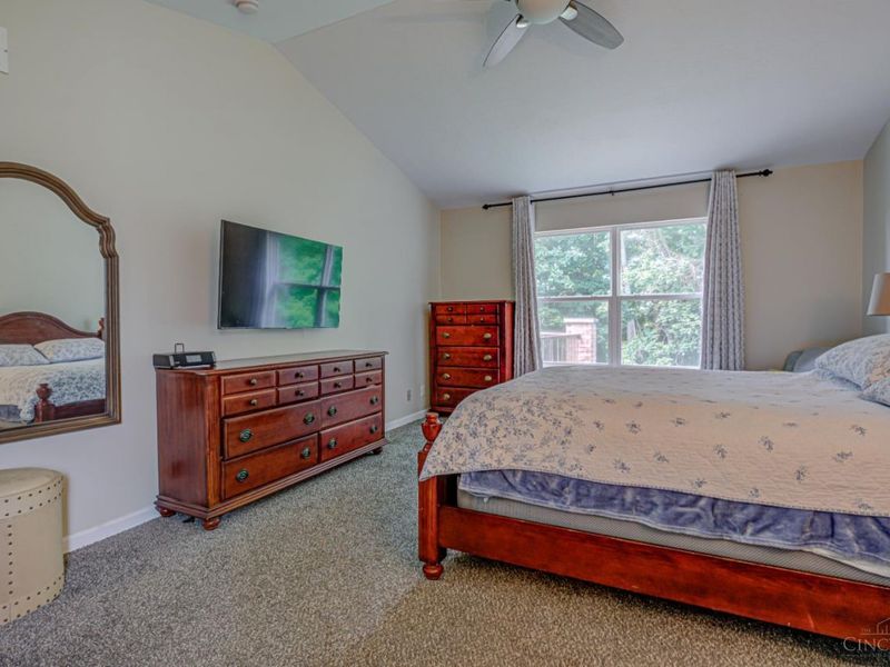7045 Vail Court, Green Township, OH 45247 Photo 16