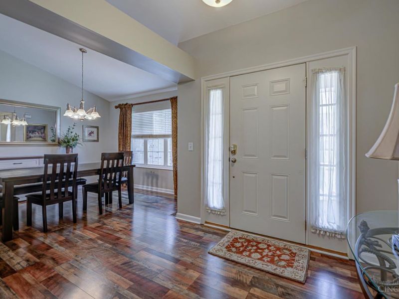 7045 Vail Court, Green Township, OH 45247 Photo 5