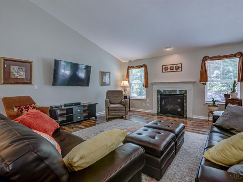 7045 Vail Court, Green Township, OH 45247 Photo 8