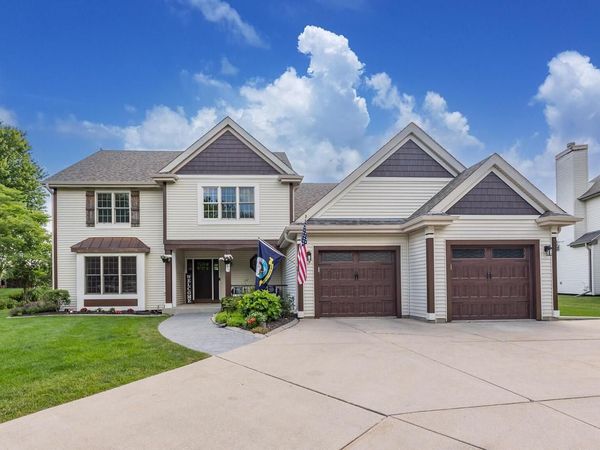 309 Woodlands COURT, Hartland, WI 53029