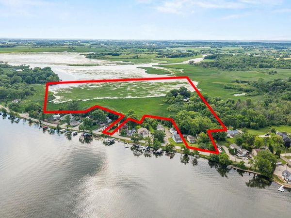 7110 N Tichigan ROAD, Waterford, WI 53185