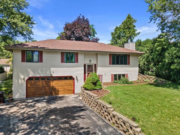 1415 S 167th STREET, New Berlin, WI 53151