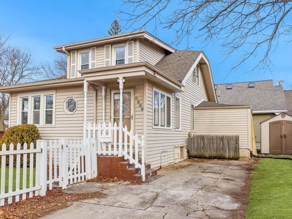 1500 E Kensington BOULEVARD, Shorewood, WI 53211