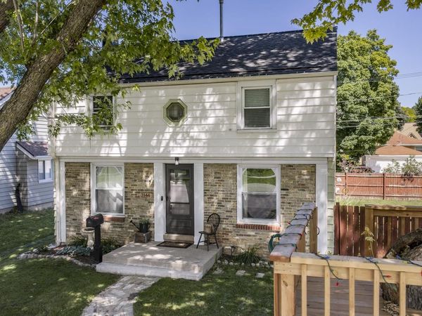 2144 S 108th STREET, West Allis, WI 53227