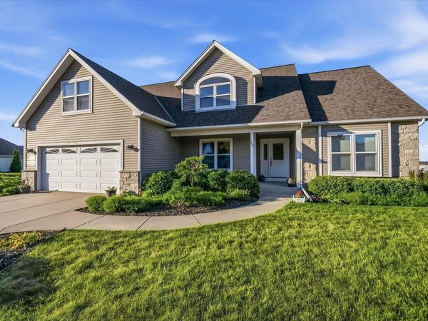 272 Highland DRIVE, Belgium, WI 53004