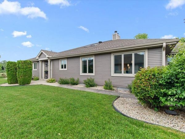 W173N8073 Shady LANE, Menomonee Falls, WI 53051