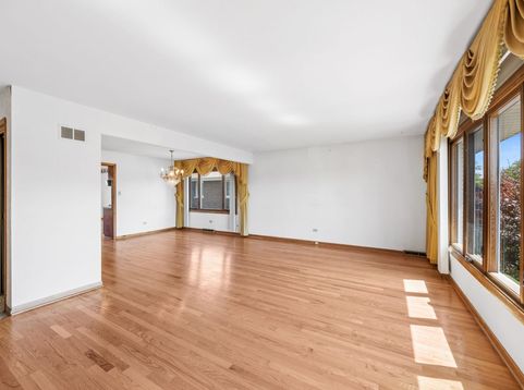 Main Photo