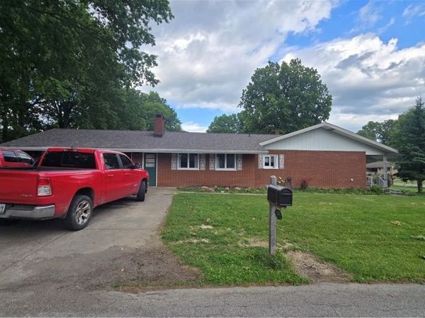 1204 Roseway Avenue SE, Warren, OH 44484