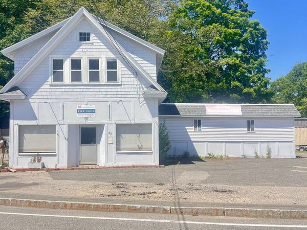 33 Old Post Road , Kittery, ME 03904
