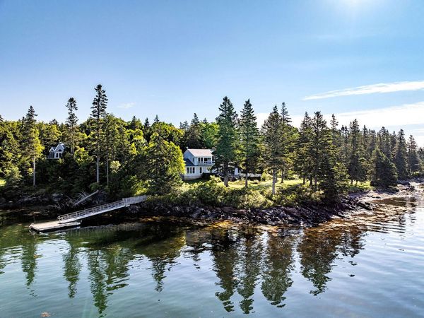250 Davis Point Road , Cushing, ME 04563