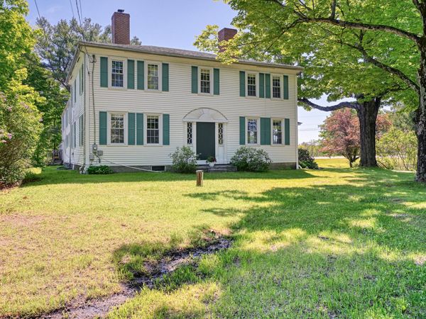 17 Cushnoc Road, Vassalboro, ME 04989