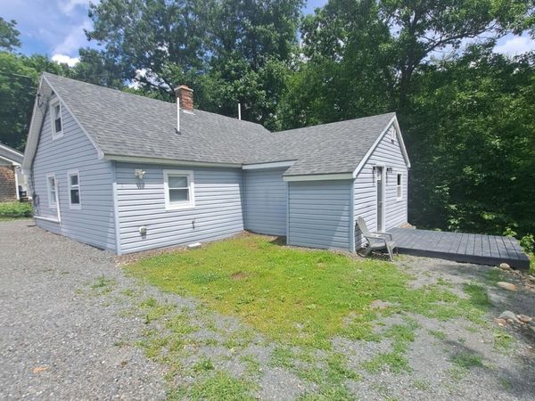 168 Pittsfield Avenue , Palmyra, ME 04965