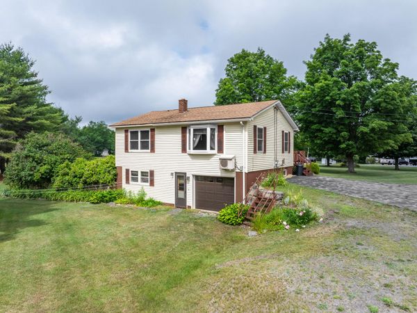 15 Fitz Lane , Glenburn, ME 04401